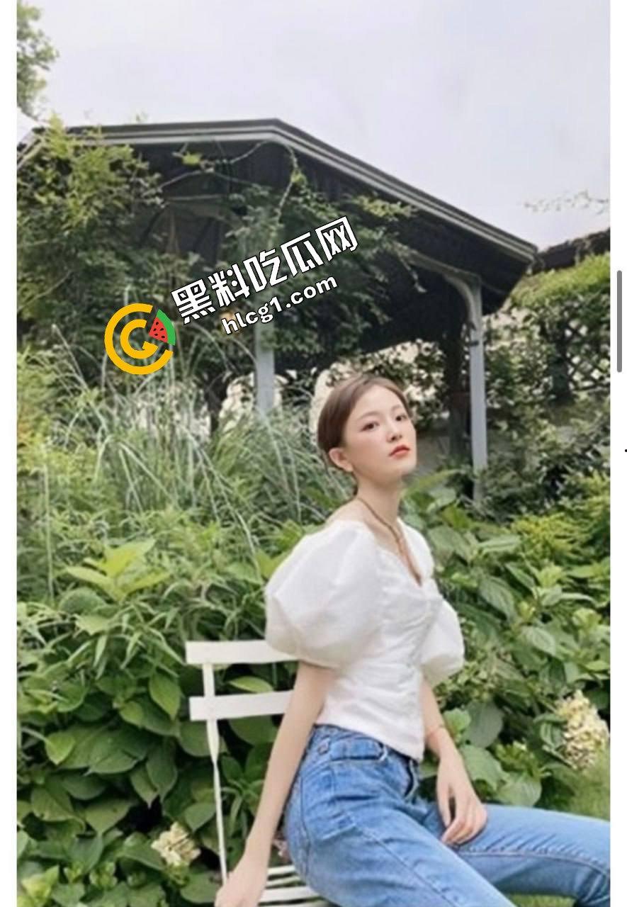 上海师范大学校花吃鸡巴视频曝光,爱好王者荣耀,疑似小代变干爹!-3