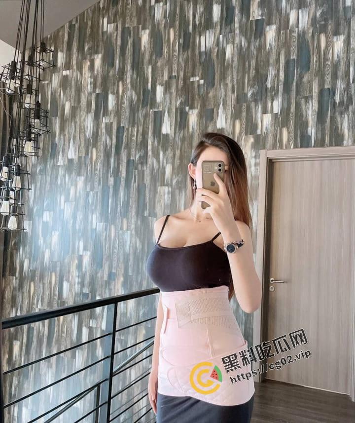 快手130w粉 程宝宝 被曝已怀孕升级为人母 一日擦终身擦 再来欣赏一下拜金女的抖奶集锦 微密圈付费合集-5