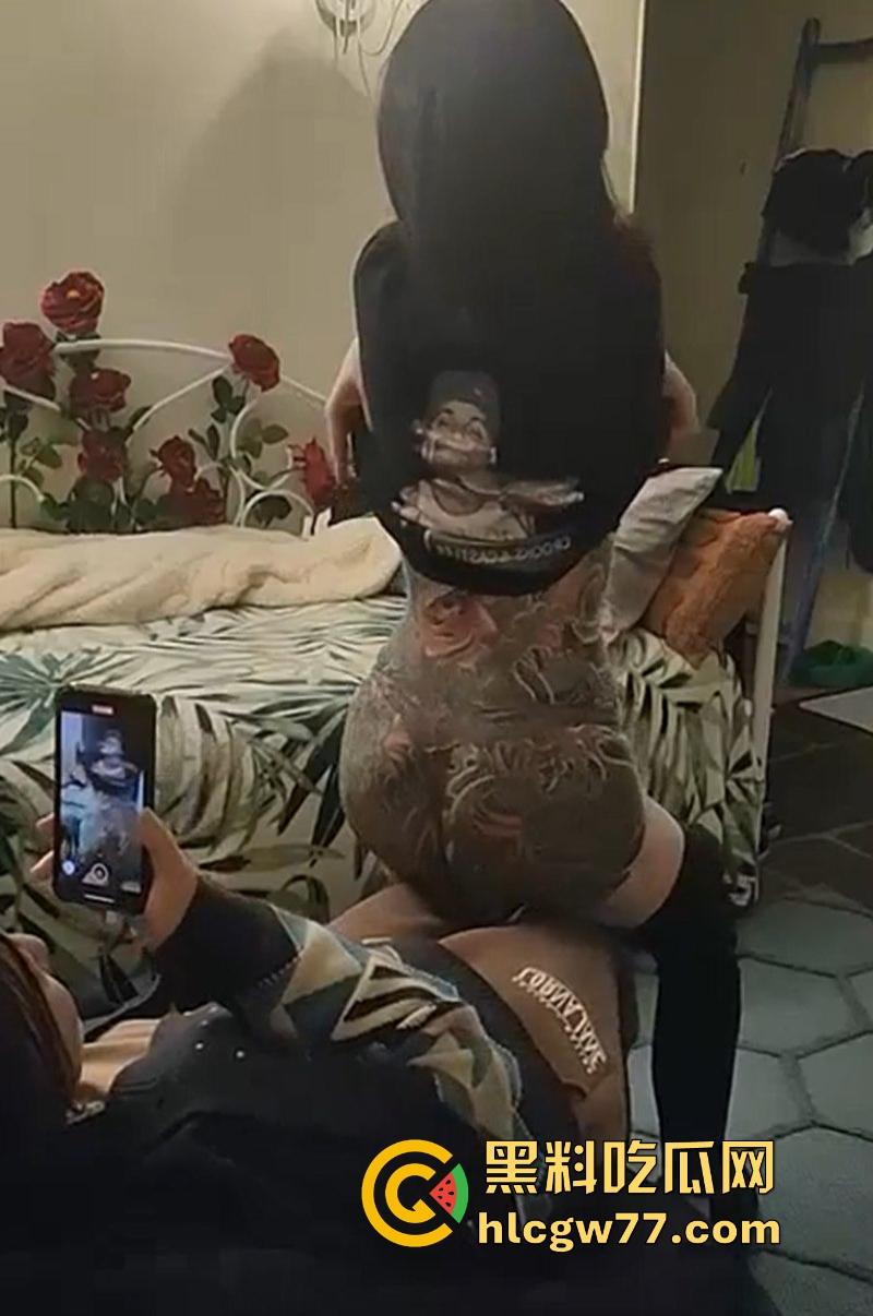 纹身男女激情性爱 极品身材肥臀纹身妹 被大屌男友爆操抽插 性爱自拍视频流出-2