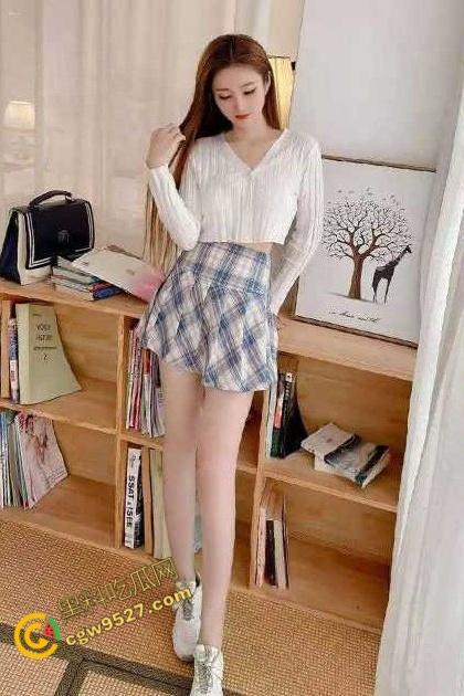 浙大校花【何芯羽】甘做金主母狗！巨乳嫩穴身材撩人，揉胸翘臀求操，堪称极品炮架-1