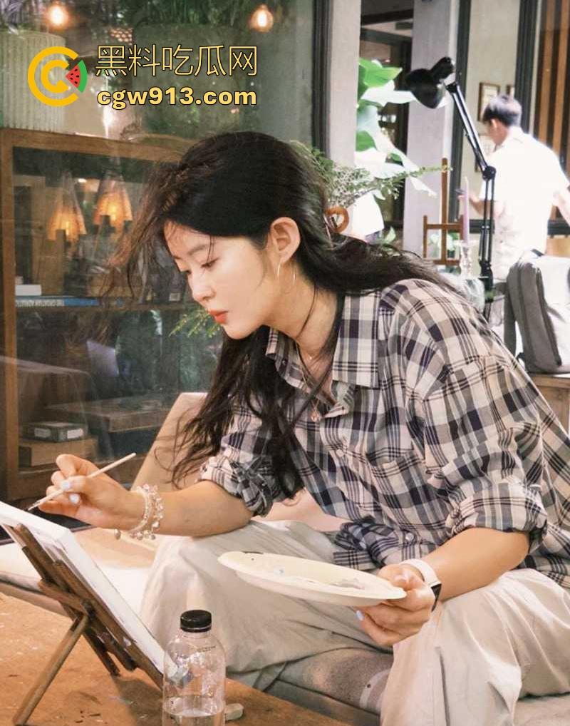 石家庄新婚人妻【姚情】新婚夫妇就是有激情，情趣内衣玩性爱调教，撅着大腚被老公后入爆操，都被操出白浆！-5