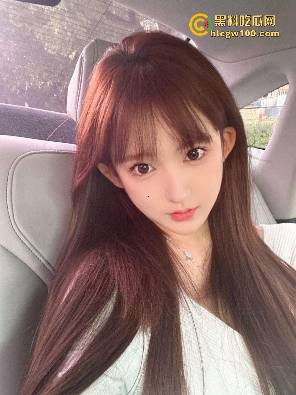 广州极品美女车震口爆实录，醇熟口技一流，吸裹舔吞一气呵成，肉棒爆浆全吞，画面爽到无法形容！-1