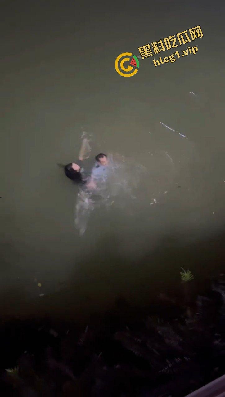 轰动全网！广西民警『李燮』为救抑郁跳河女孩 不幸溺水身亡！-13