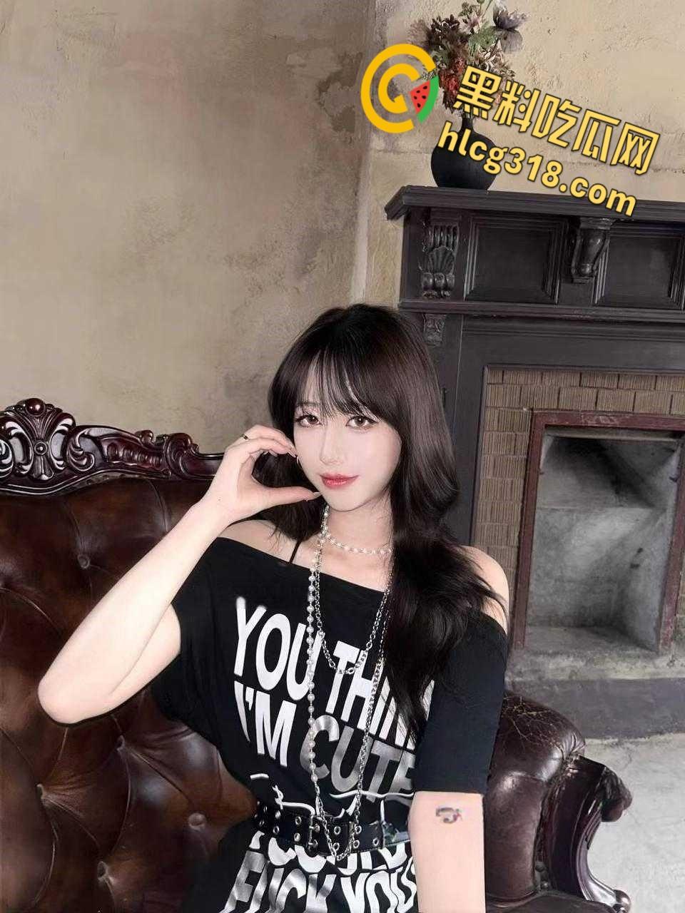 华中农业大学校花【贺晓菲】,骑在学长身上前后全自动,无套内射白浆伴随精液喷涌而出!-2