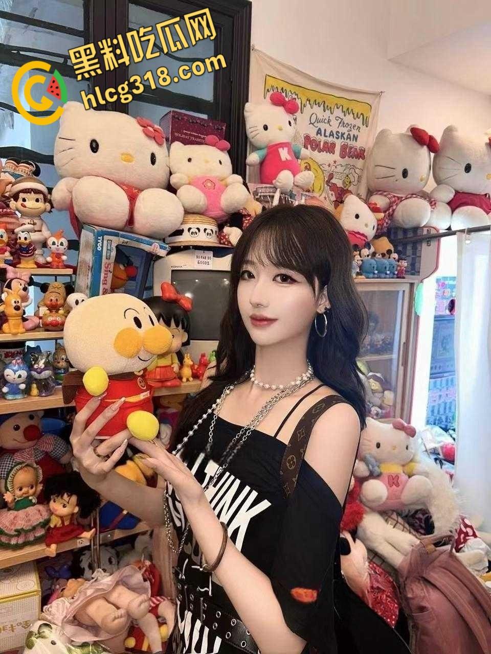 华中农业大学校花【贺晓菲】,骑在学长身上前后全自动,无套内射白浆伴随精液喷涌而出!-4