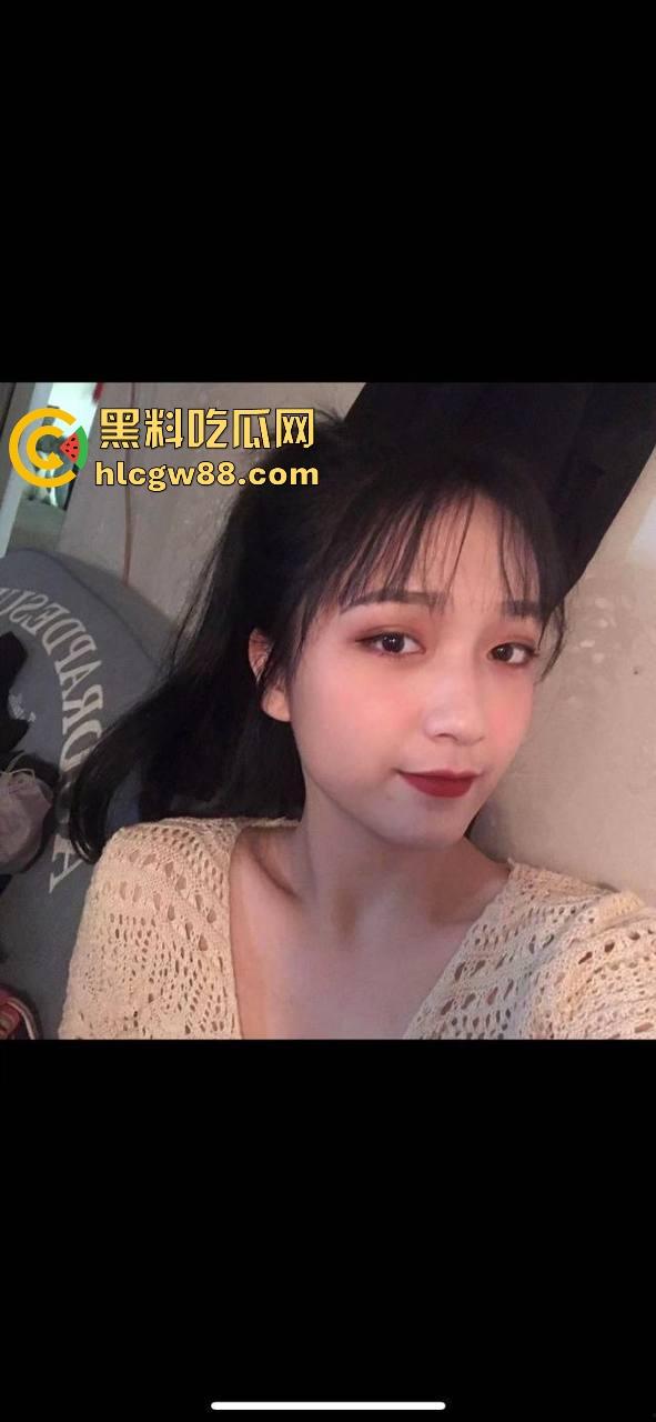 广东骚母狗【钱妮妮】两个娃的妈不守妇道，裸照发炮友视频被曝老公看到不离婚都不合适，约炮还得讲炮德啊！-2