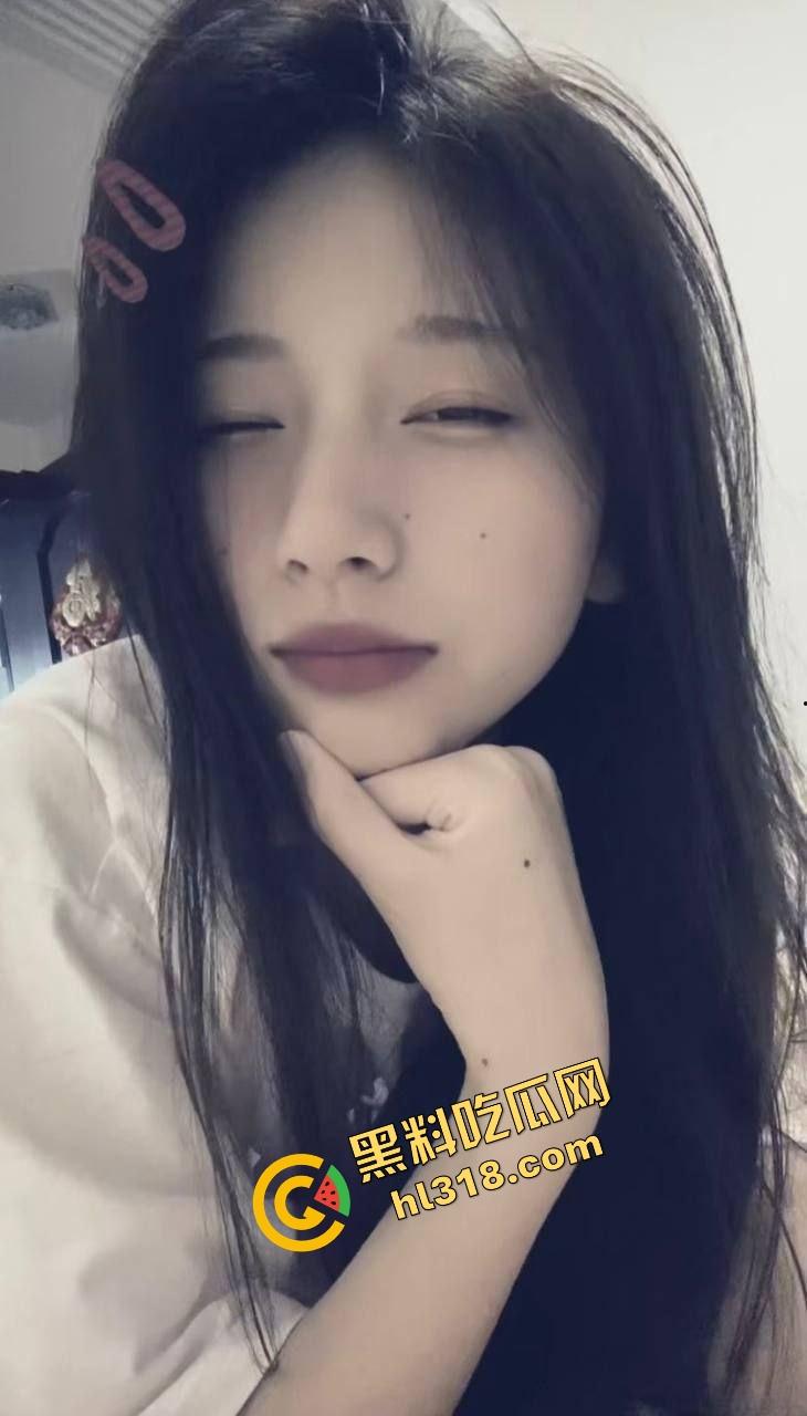 河南永和高中政教处主任『张振』一手学生档案一手学生内裤,威胁女学生脱裤认错,不给操就叫家长!-6