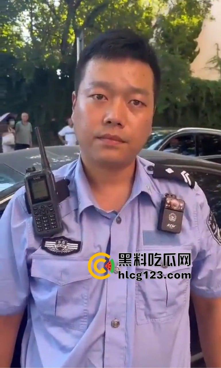 青岛逆行真是人才辈出!路虎女、辅警哥轮番上演,看来考事业编得先学会逆行!-11