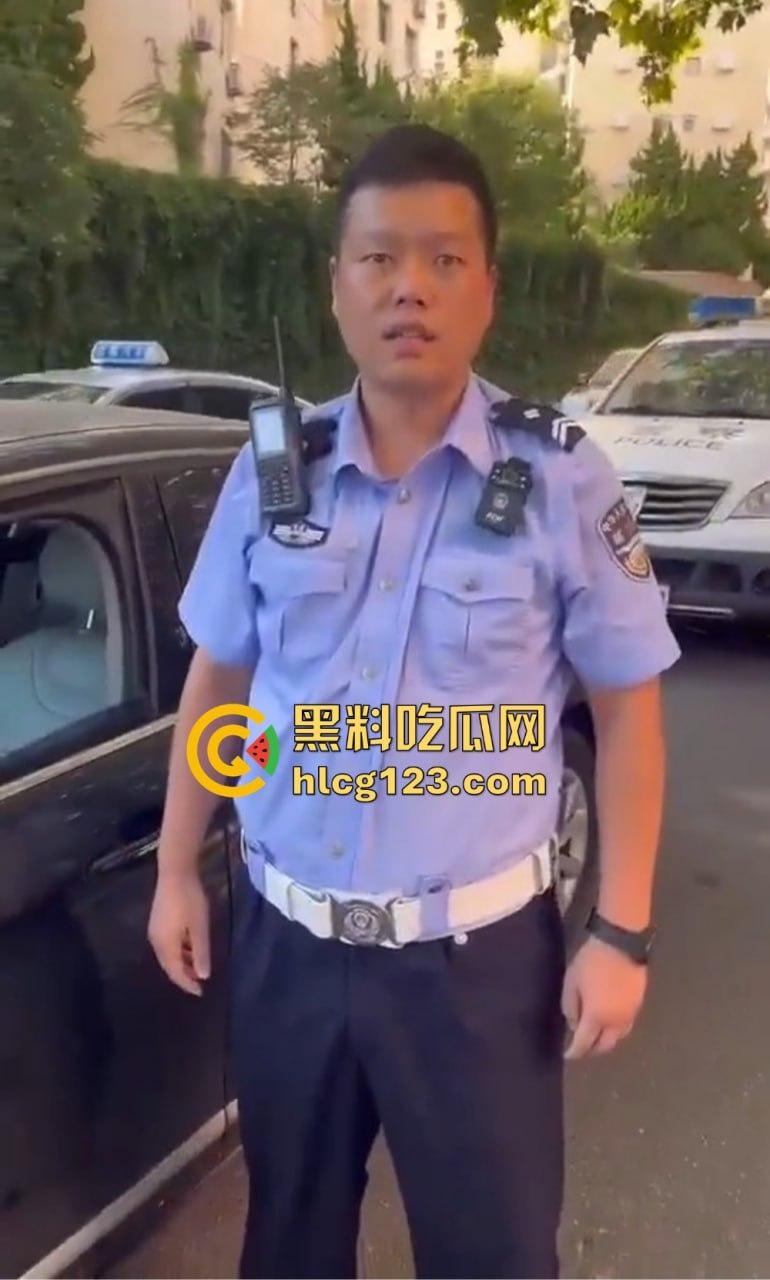 青岛逆行真是人才辈出!路虎女、辅警哥轮番上演,看来考事业编得先学会逆行!-12