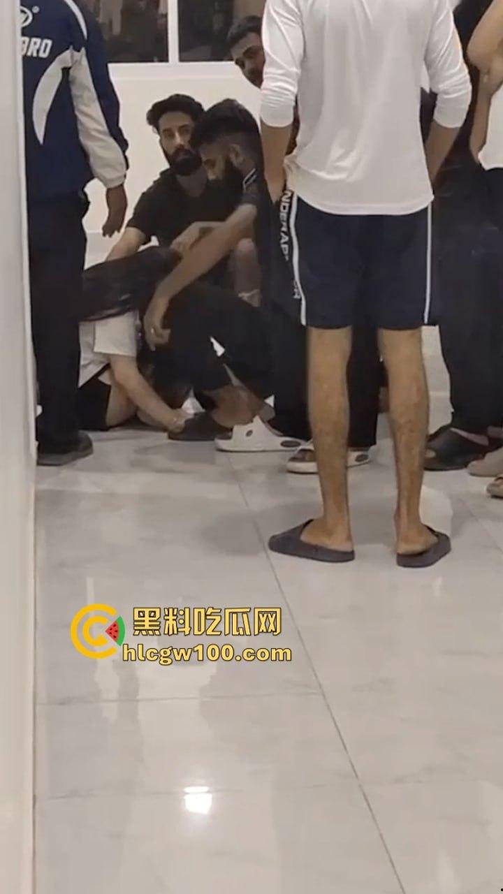 柬埔寨园区真实情况爆料！主管随意强奷女性 每天上演电棍烤肉惨叫连连-9