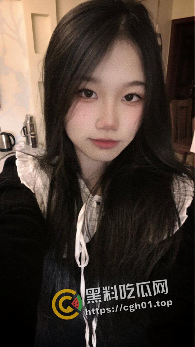 集美大学女大学生重磅流出！冰山御姐的反差另一面 男友视角的粉嫩母狗-17