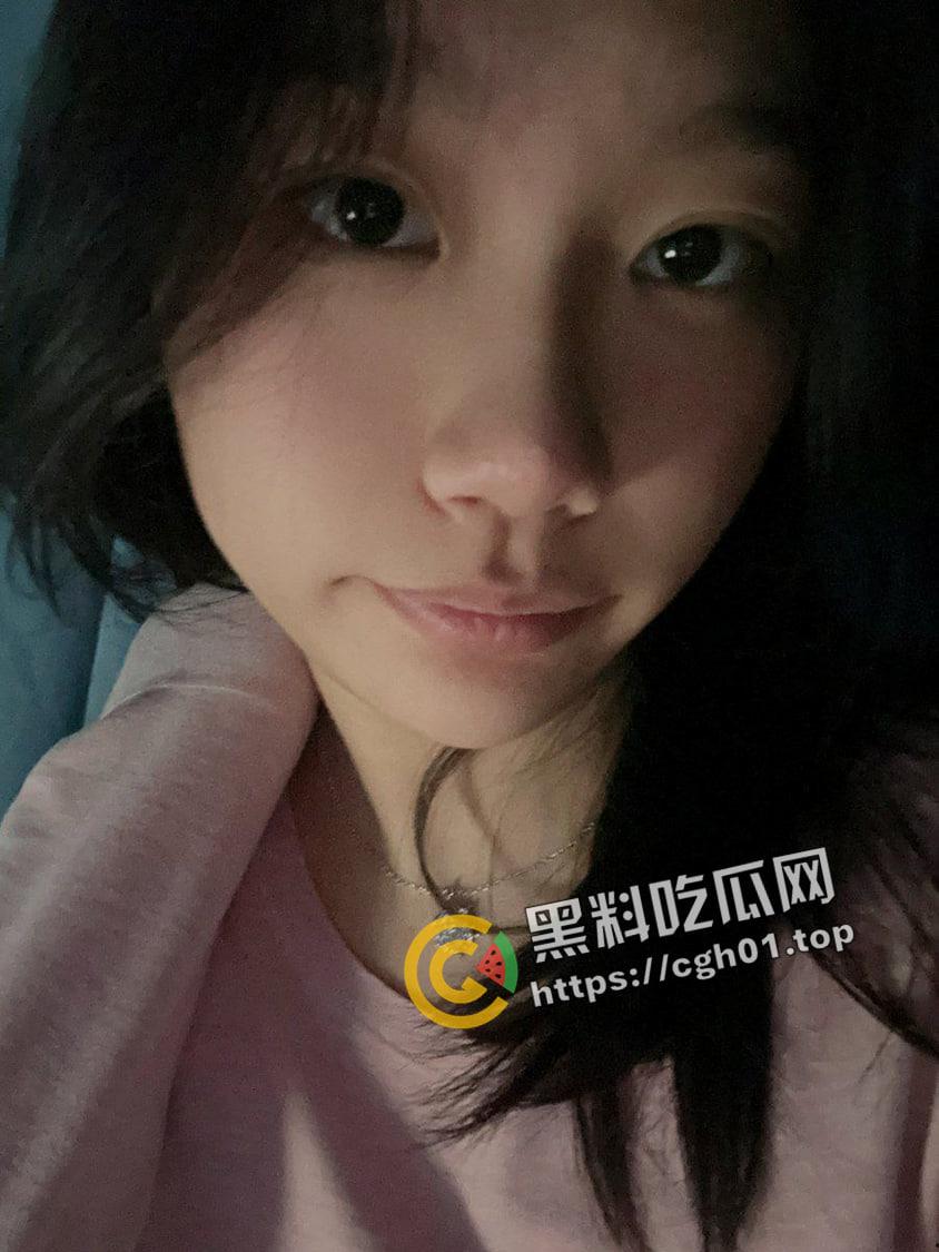集美大学女大学生重磅流出！冰山御姐的反差另一面 男友视角的粉嫩母狗-18