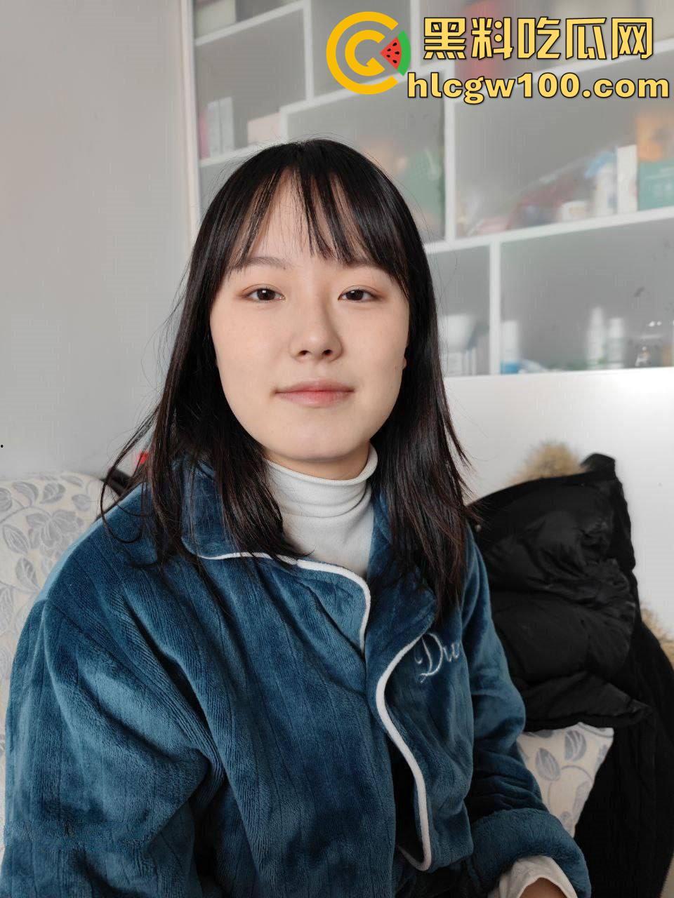 绿帽情节的老公投稿自己的反差骚逼老婆，从18到28从懵懂少女变淫荡人妻细数恩爱十年-17