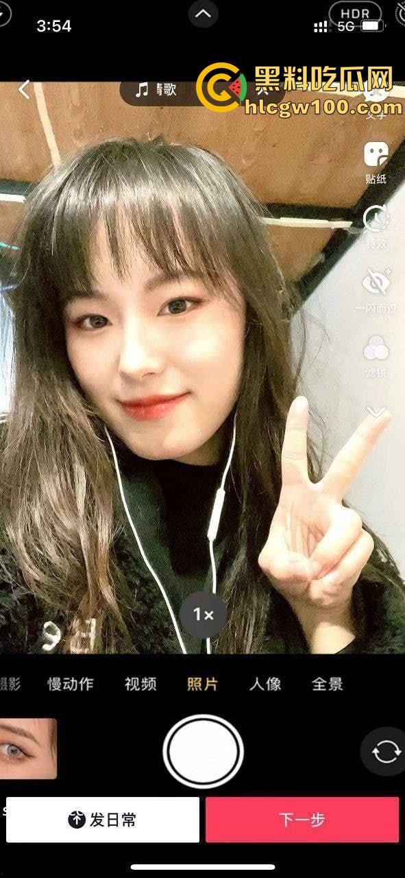 绿帽情节的老公投稿自己的反差骚逼老婆，从18到28从懵懂少女变淫荡人妻细数恩爱十年-31