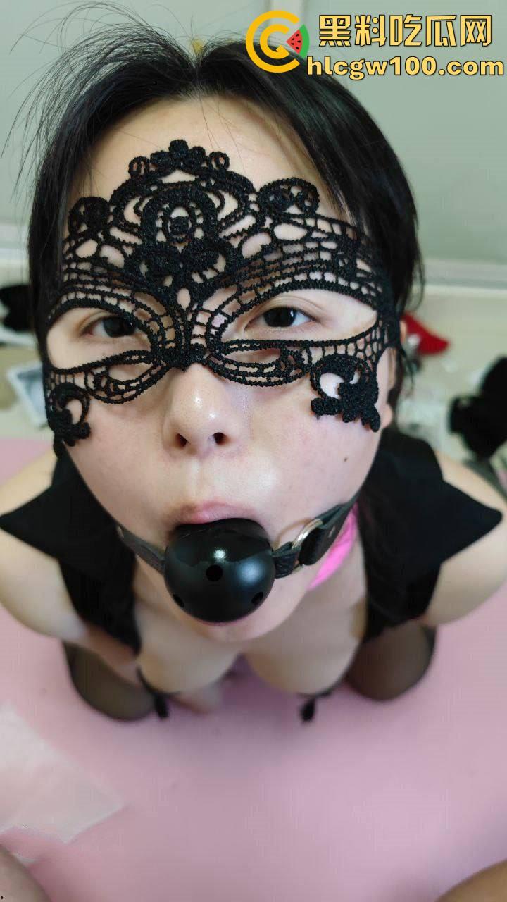 绿帽情节的老公投稿自己的反差骚逼老婆，从18到28从懵懂少女变淫荡人妻细数恩爱十年-40