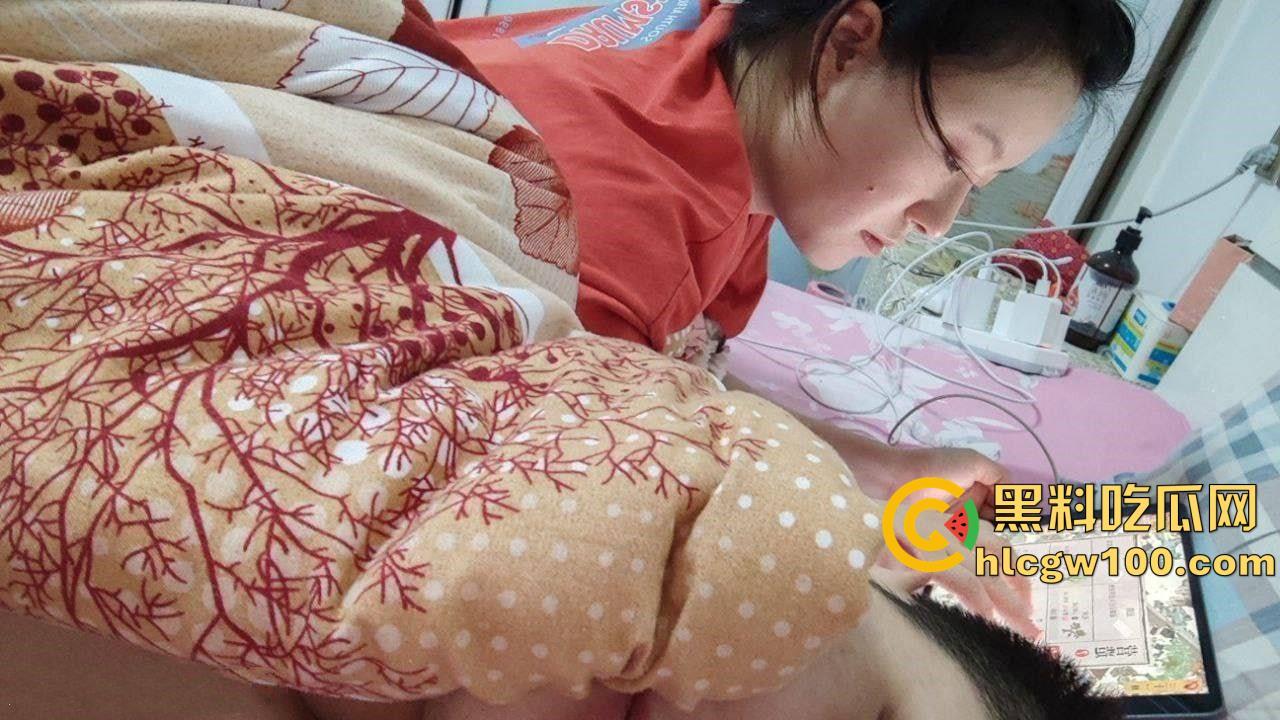 绿帽情节的老公投稿自己的反差骚逼老婆，从18到28从懵懂少女变淫荡人妻细数恩爱十年-55