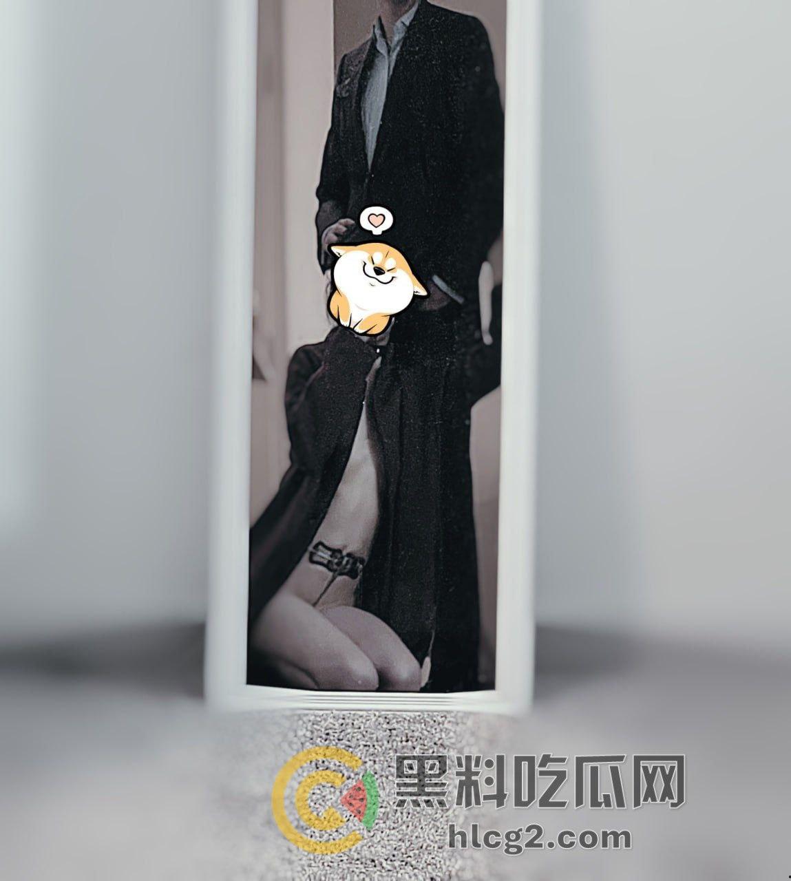 上海财经女大学生「丁一卓」白天乖巧，夜晚转变为性感小母狗！长腿美貌大揭秘-22