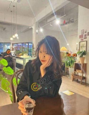 山西小少妇「李敏」私密生活曝光：人前贤良淑德，床上风情无极限，吃鸡吧如同吃饭-1