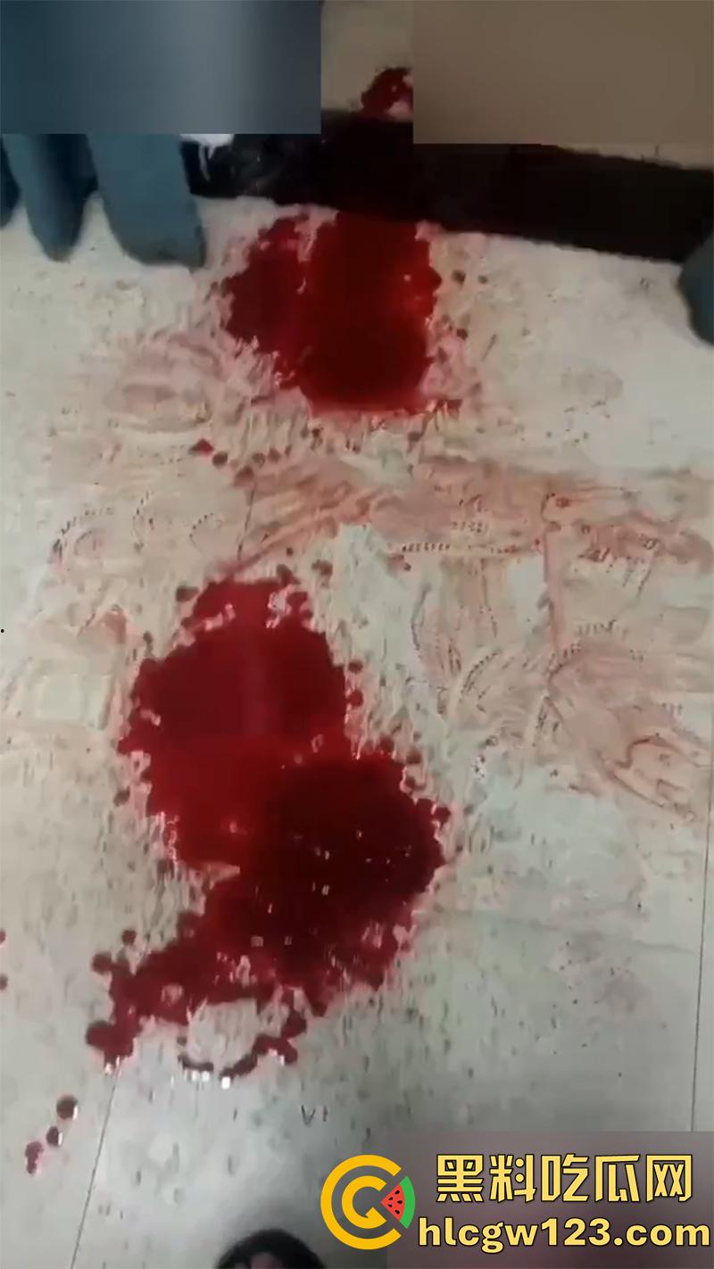 辽宁学生杀人惊天血案,铁道职业技术学院,持刀进宿舍刀刀见红,血流成河3人当场死亡!-10