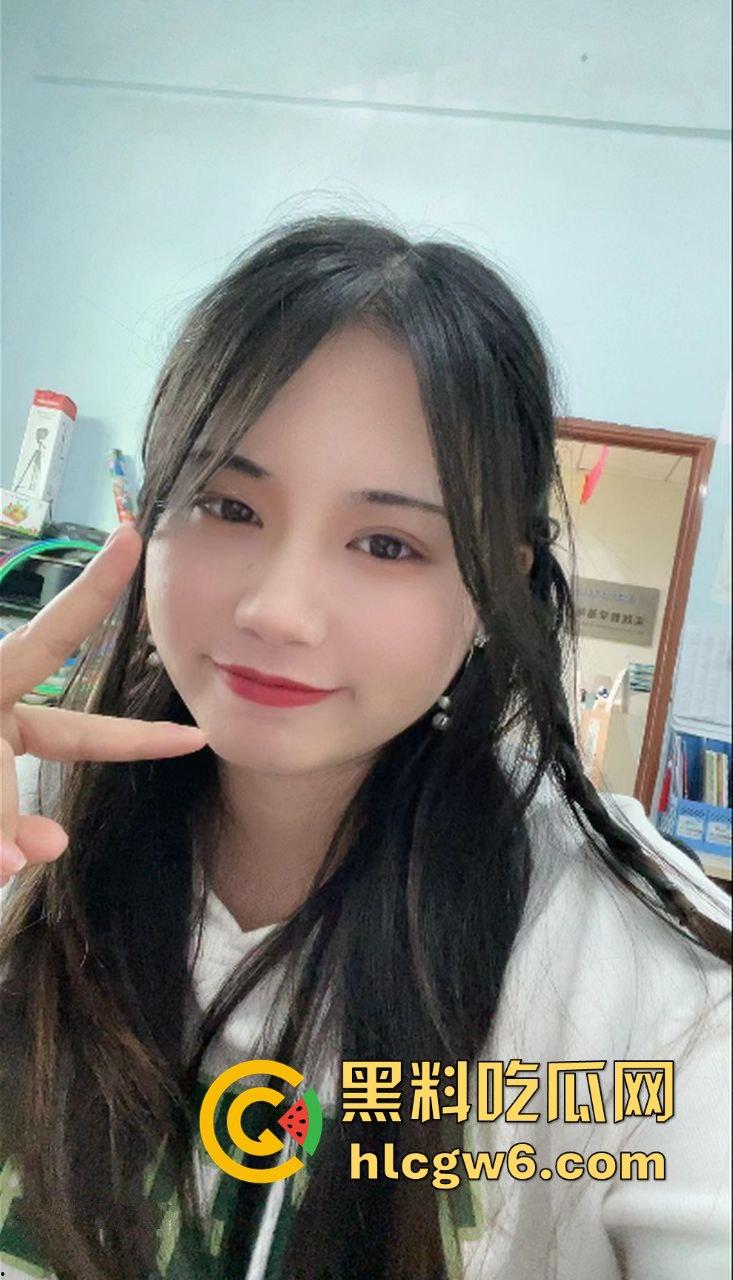 销售冠军到底怎么来的?重庆女销售『李莉』为拿单陪甲方喝到崩溃,甲方抠逼直言吃鸡口爆就签单,执行力直接拉满!-1