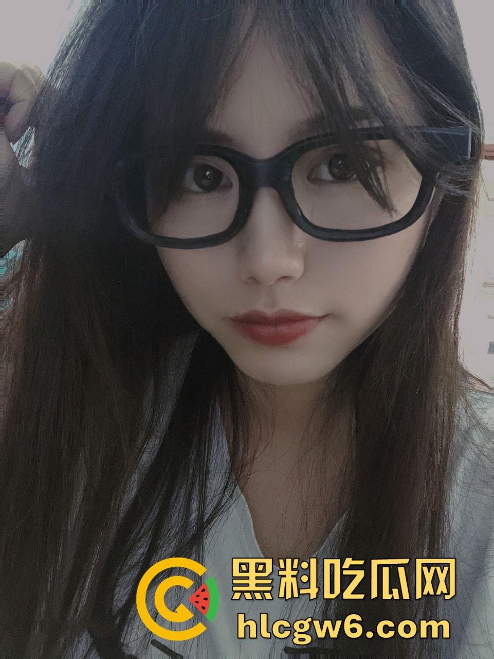 销售冠军到底怎么来的?重庆女销售『李莉』为拿单陪甲方喝到崩溃,甲方抠逼直言吃鸡口爆就签单,执行力直接拉满!-9