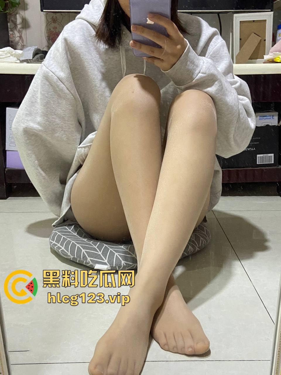 汕头大学约炮门!05年肉丝小学妹被体育生狂插,甜美叫声勾魂,男友干不动的被学长操翻!-7