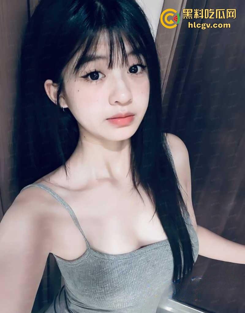 广州旅游学院『李香蓓』白虎嫩穴逼2.6万草一月!不做高端但逼价不低,这不是哄抬逼价是什么?-6