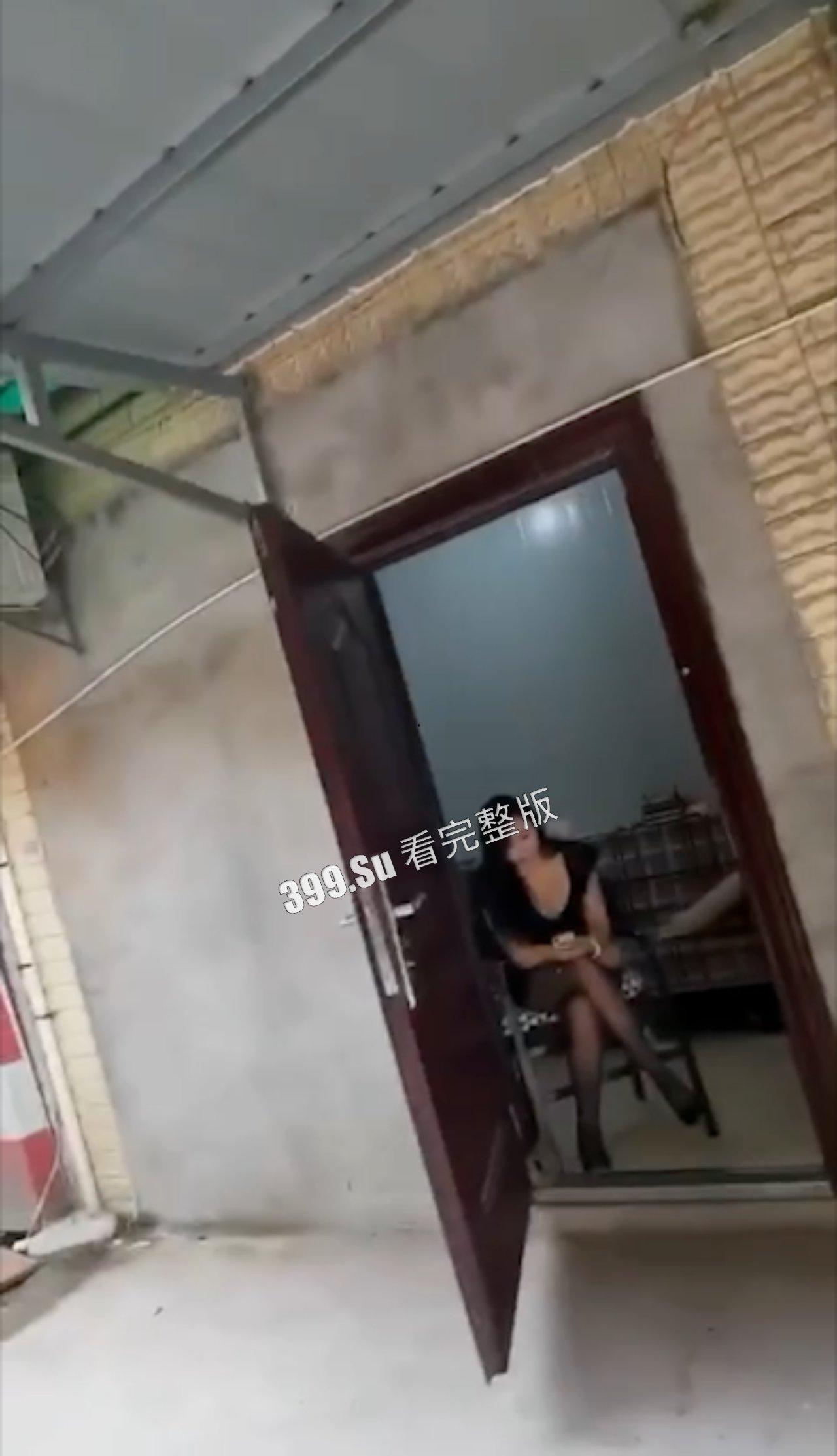 扫街 爱你孤身走暗巷，爱你不贵的模样。大爷探店惨遭嫌弃（四）-2