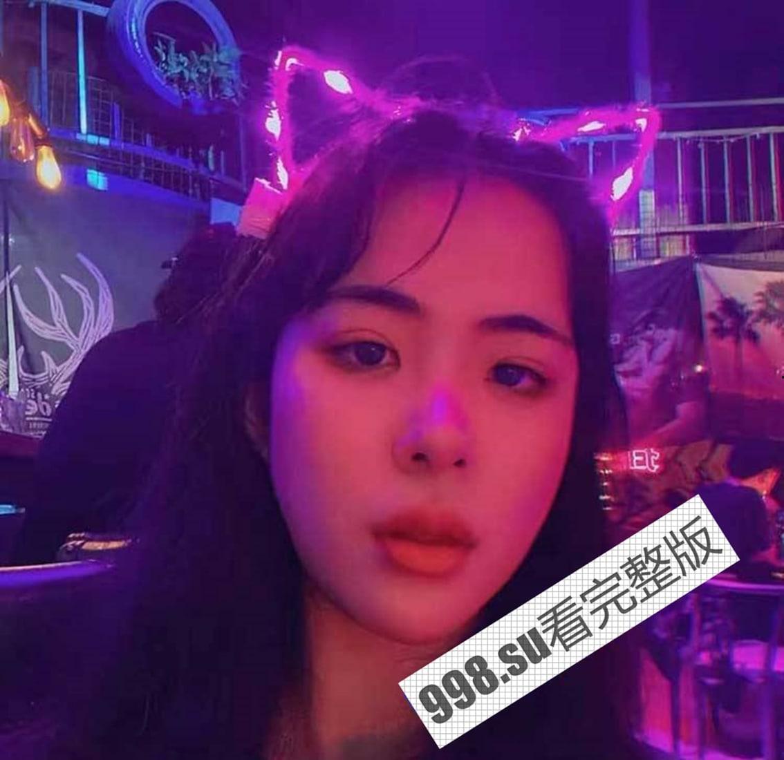 网盘流出！抖音小姐姐「刘儿」粉丝付费定制福利视频流出 还没摸就开始淌水了-2