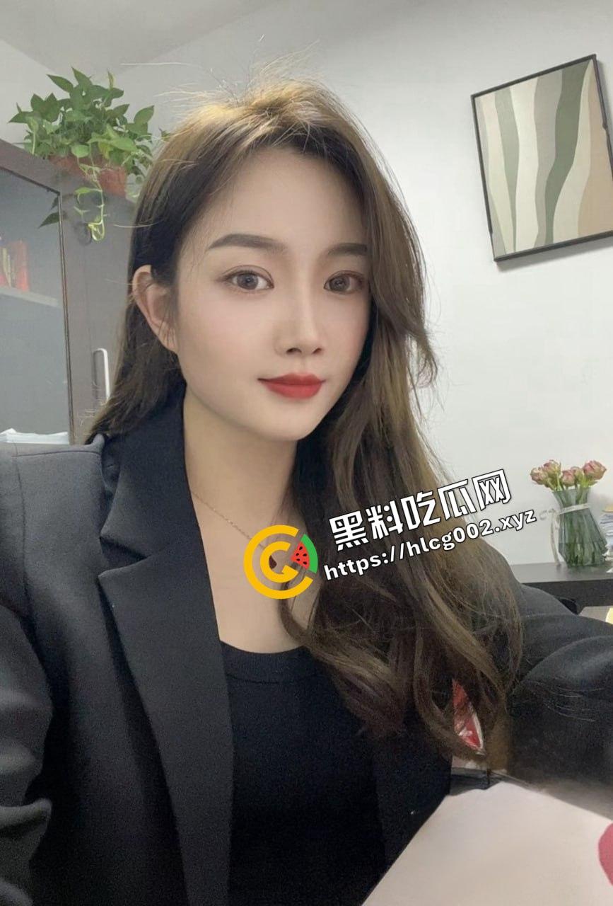 成都律所美女律师『于情霞』两边通吃被人抓住把柄 遭受害人强开屁眼 淫叫不断！-2