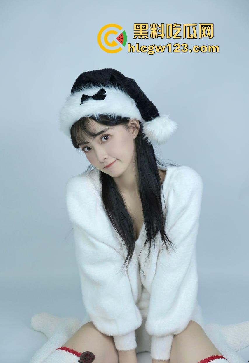 海角社区禁忌乱伦激情 叔叔暴力内射青春小嫩穴 不堪蜜穴差点秒射 甜美骚货爽到腿疯狂抖!-1