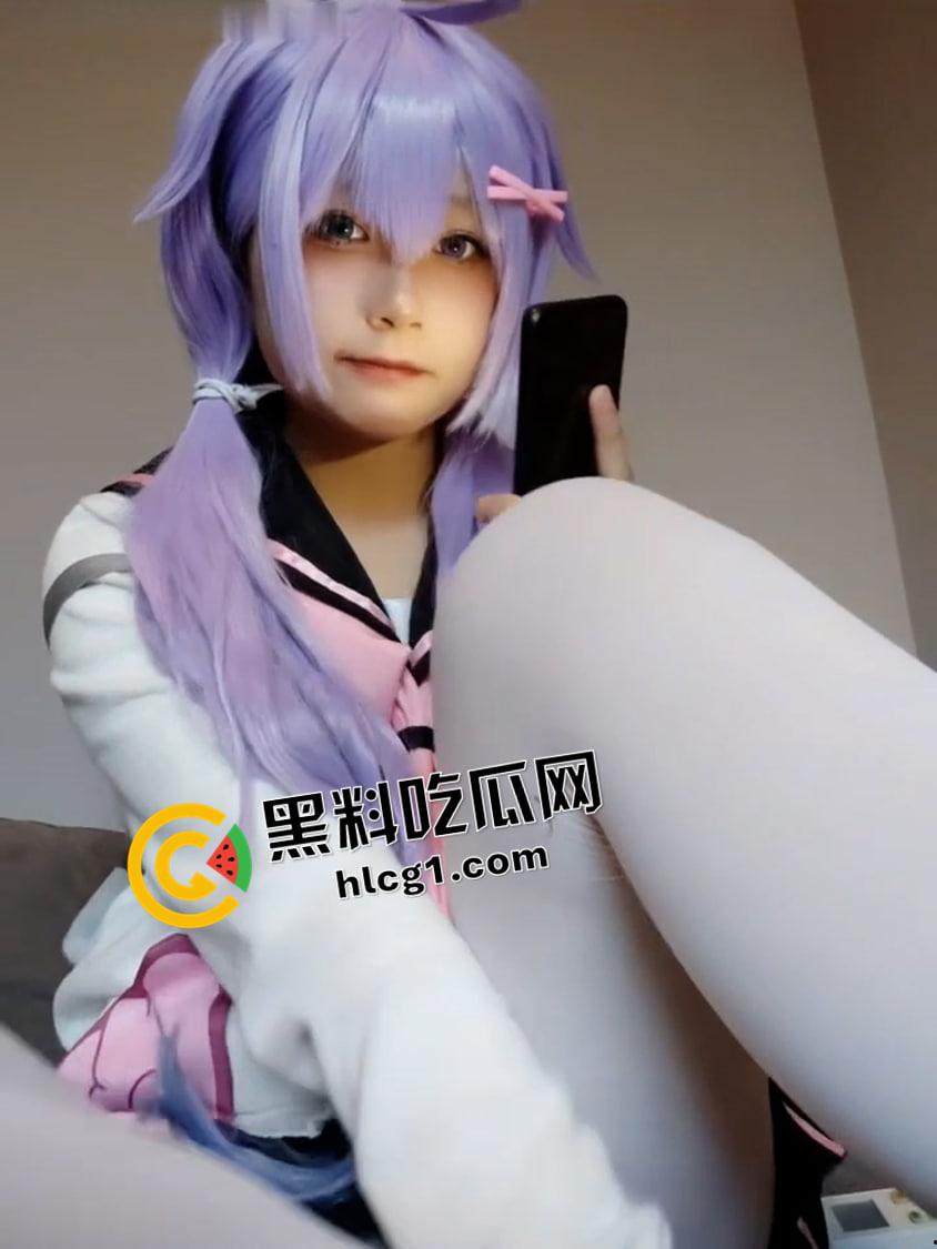 b站嫩妹女coser删号跑路 付费定制流出 丝袜玉足 超粉嫩小穴 还在发育的诱人美乳-3