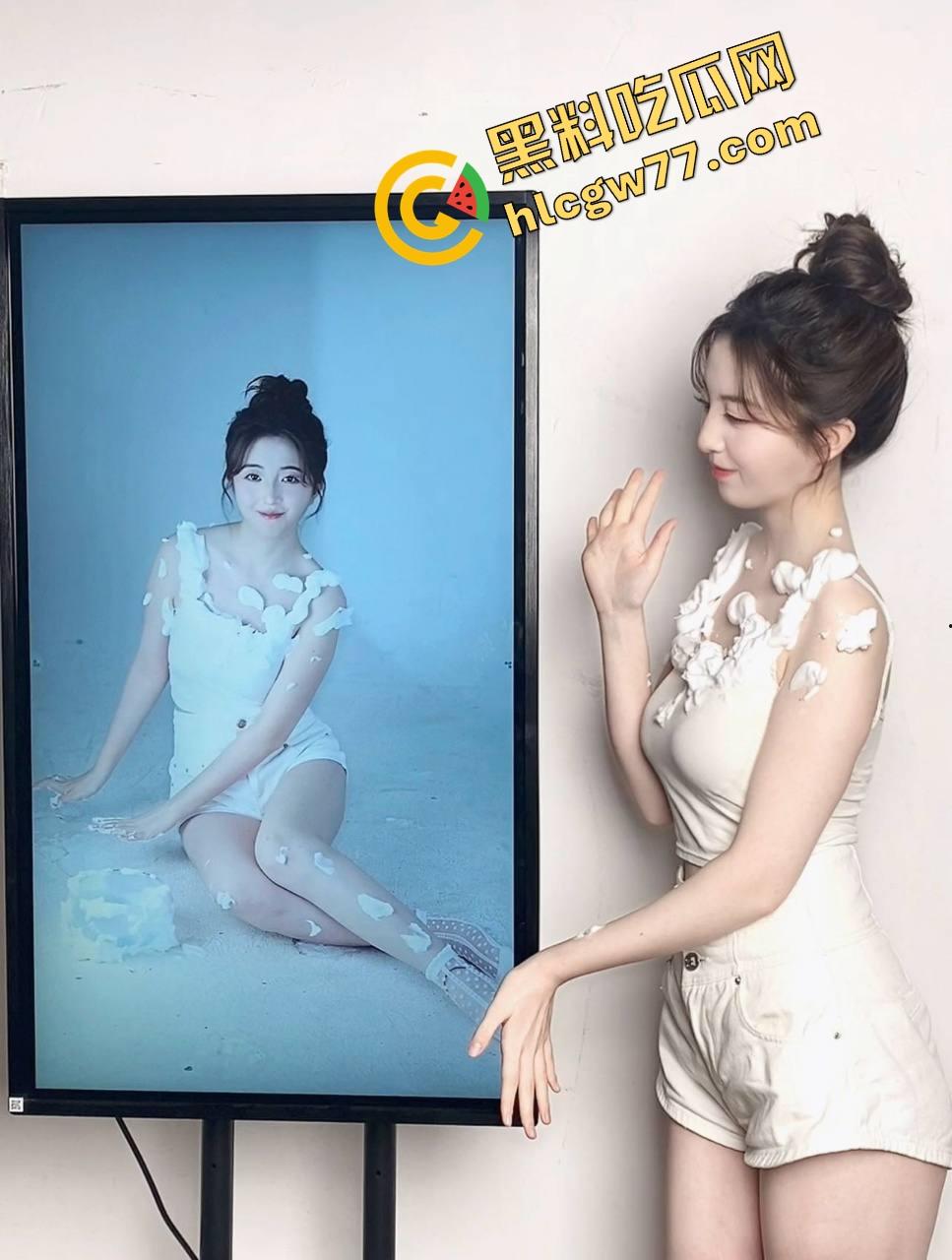 海角乱伦大神周末电竞酒店迷陷亲妹石榴裙,强吻抠抠坑偷偷拔套狂射粉逼,菊花被粗棒捅烂浪叫如狗!-3