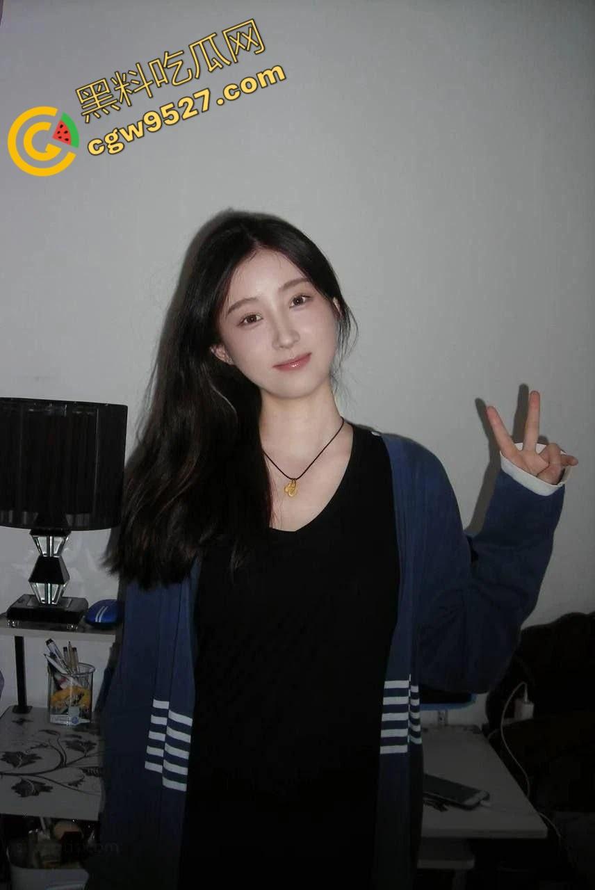 哈尔滨大学校花宋婷情人节约炮学长!出轨被男友怒曝,高颜值极品身材堪称年度最佳反差婊!-1