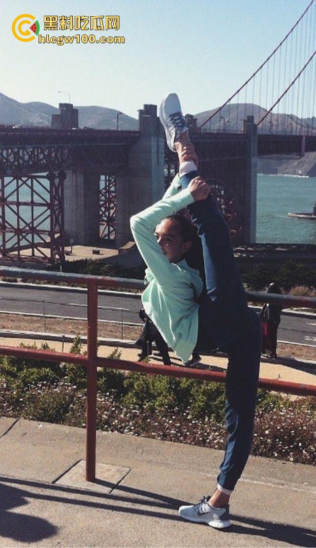 美国大学妖娆拉拉队长【Buhnny】母狗本性曝光，暴力深喉视频泄密，颜值担当竟成大鸡巴玩物！-2