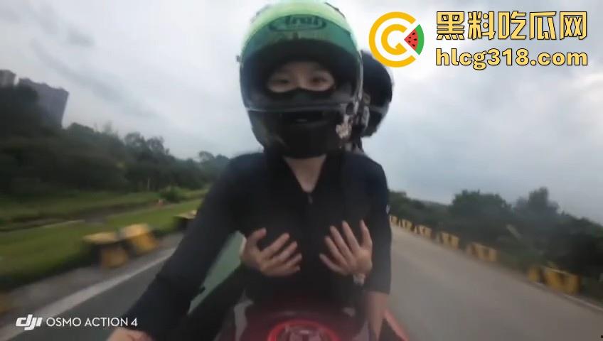 跟极品女车友酒店探讨改装车知识,颜值超美清纯女神被后入猛操,你刚刚不是很不让摸嘛!-3