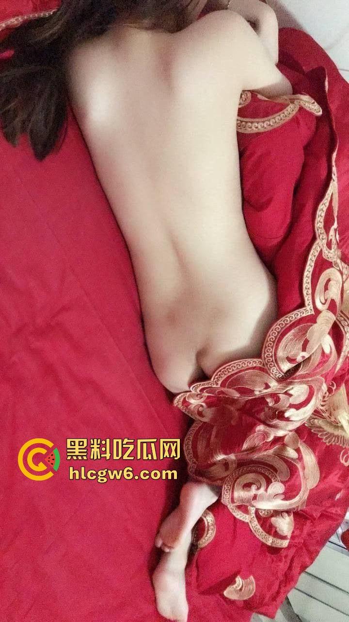 四川成都接盘侠小哥翻车!相亲娶了个前陪酒按摩妹,婚后做爱太会伺候露了馅!-6