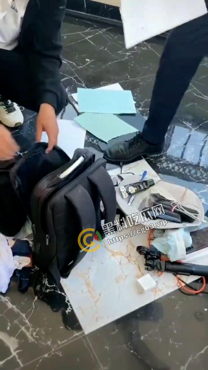 血腥 ！小涛在非洲遇害现场曝光  入室抢劫反抗被杀  疑似露富被坏人盯上-2