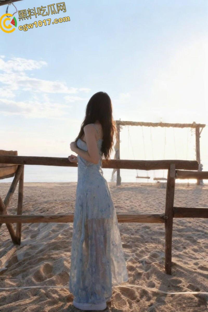 长沙高颜值女神【陈玲渝】，御姐气质极品身材，露脸口交樱桃小嘴狂吞大屌榨精，反差婊口技爆棚！-3