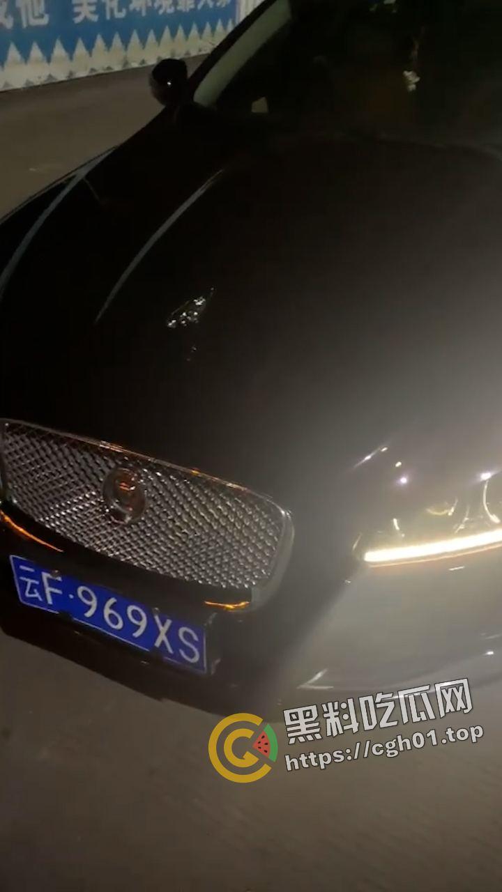 傣族精神小伙开车狂飙 喜提团灭 5人当场死亡 现场画面曝光 尸体叠罗汉-7