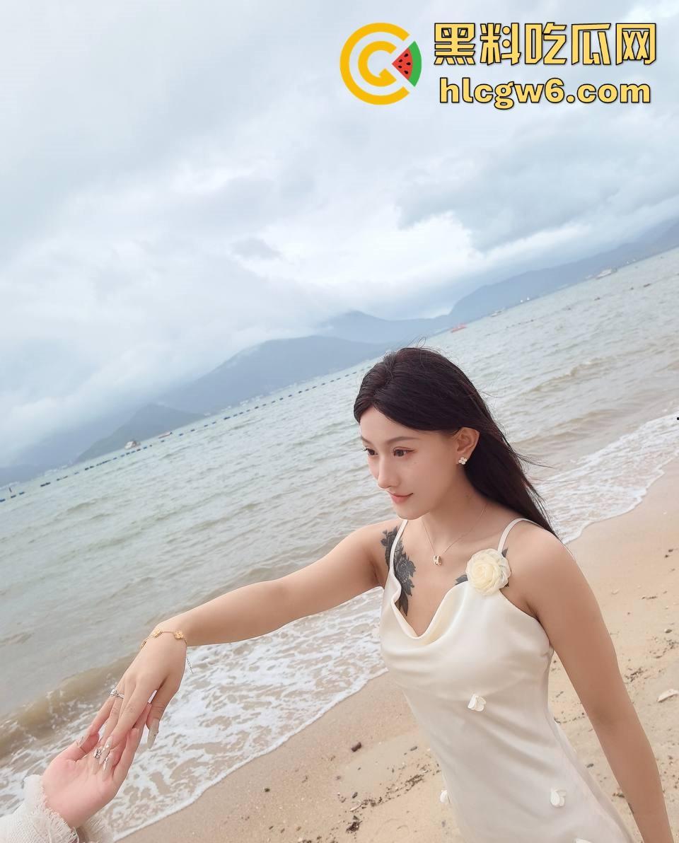 深圳南山【疯批美人】高端外围,长腿尤物滴蜡爆操被富哥调教成精盆,富二代必备出行玩具,骚得什么都会!-17