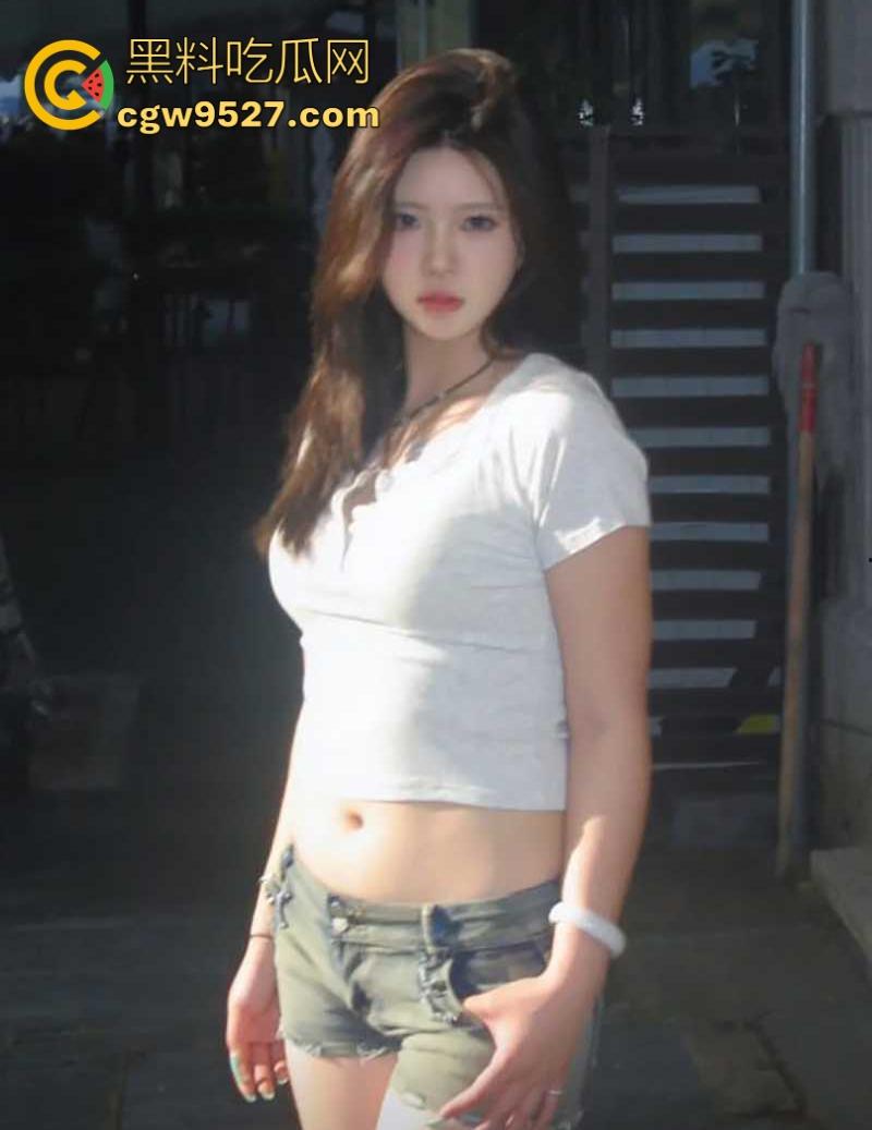 山东大学反差母狗【李柔】不雅视频流出！老总包养的骚逼反差性奴母狗，私下戴着各种器具被性虐爆操！-3