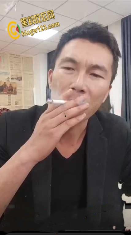 抖音狠人博流量 , 鞭炮嘴炸出血，脑残操作震惊全网 ！-1