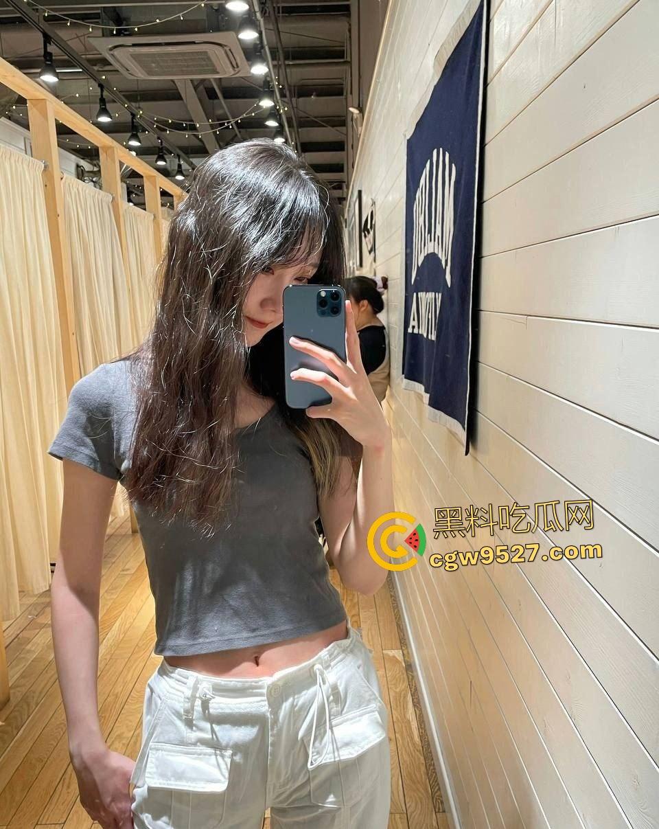 景德镇网恋约炮之地，小嘴女狂吞大鸡巴，被操叫声销魂，完事后还说以后安全期可以不戴套！-1