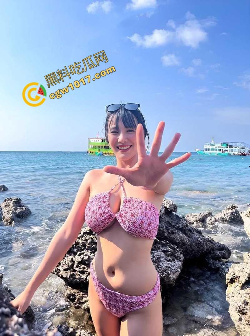 湖南36G巨乳嫩妹背着男友旅游约炮视频流出！极品身材榨精神器，被金主无套爆操，淫水直流，香艳视频爆红网络！-2