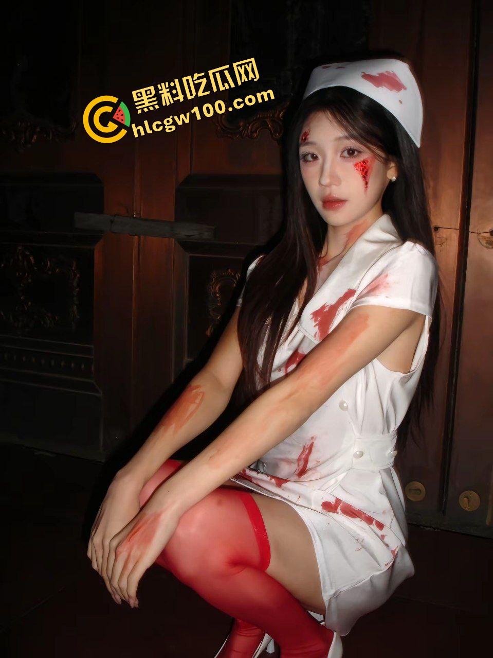 抖音西南科技清纯学生反差骚婊【冒菜女王】约操校外网吧大哥，黑丝骚臀肛塞后怼骚逼！原创独家曝光流出！-4