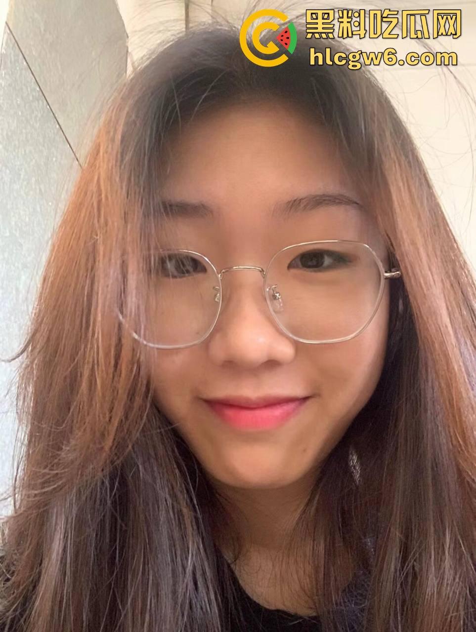 广东性感少妇【林嘉玲】日常被操视频流出！丝袜高跟勾魂摄魄，老色批们看完鸡巴直接硬了吧！-1