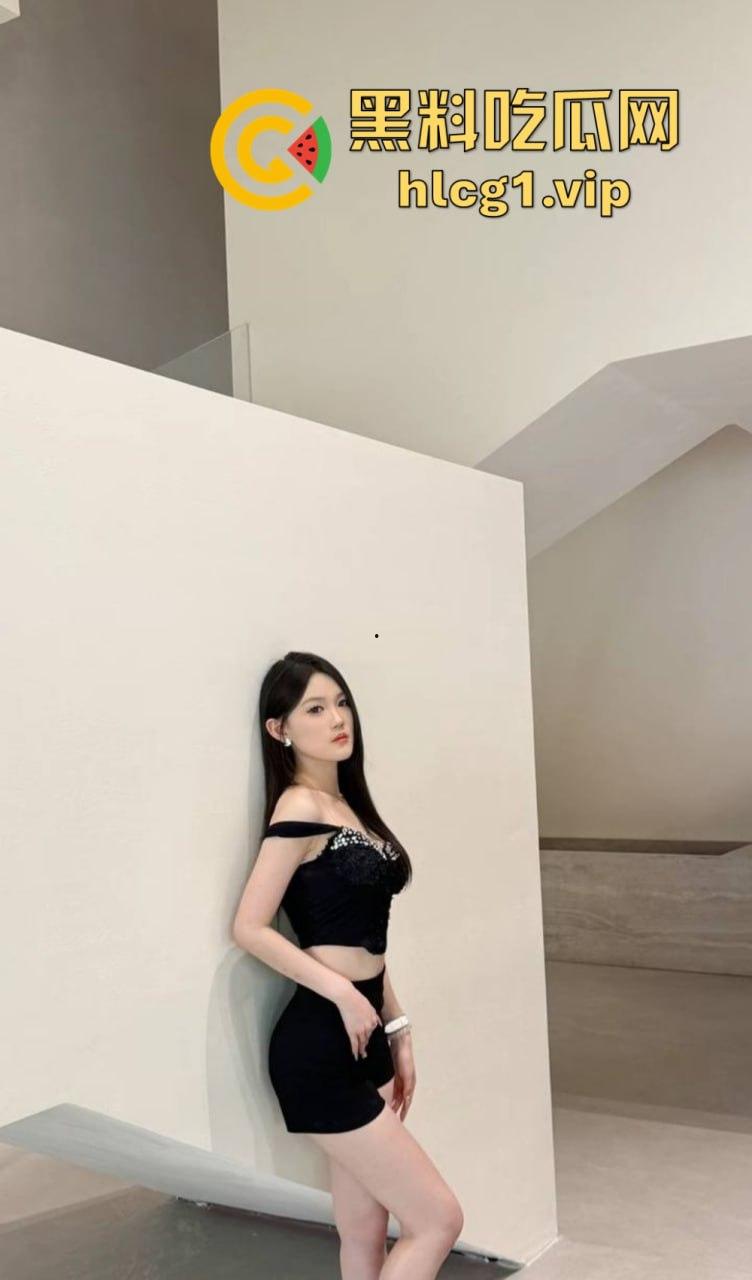 山东快手网红‘甜酱菜’直播露点录屏泄密!黑色情趣内衣下的性感诱惑曝光!-13