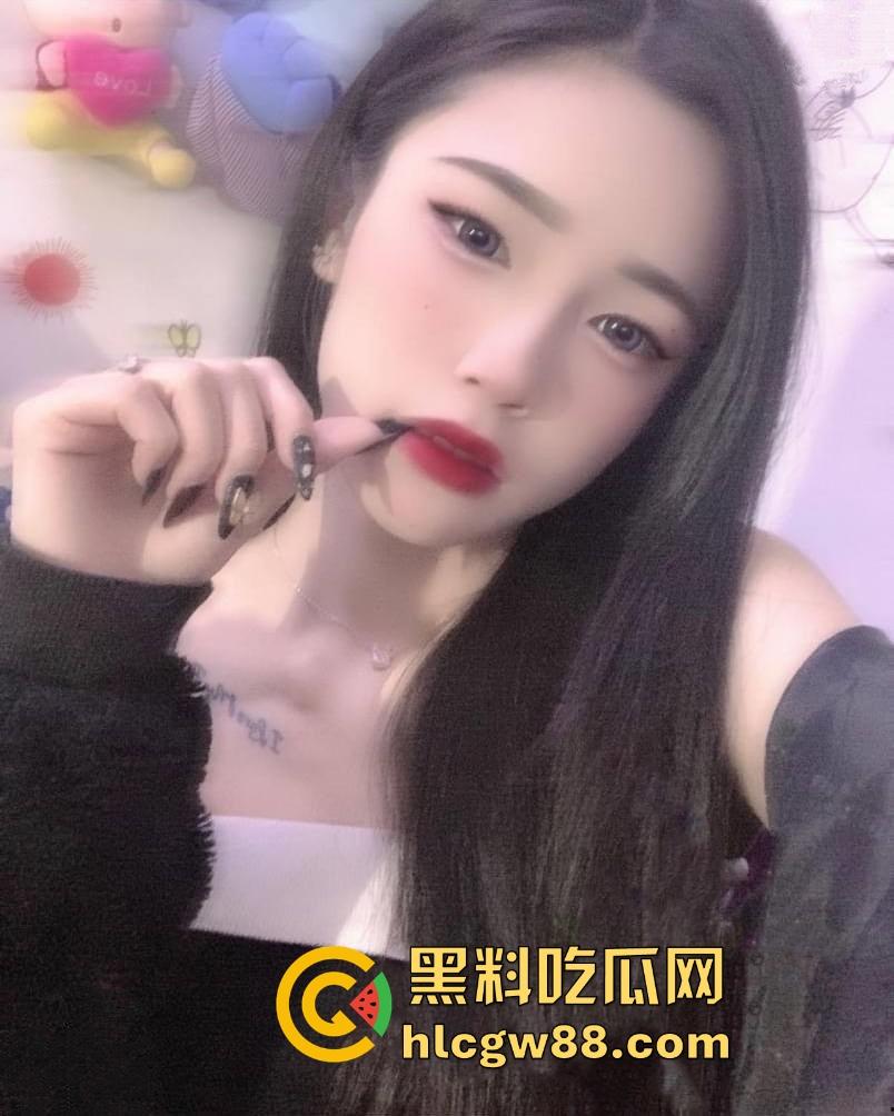 奶子再大也需要男人摩擦 杭州反差巨乳白领【莫婷婷】和男友居家性爱流出 这是有多爱奶子！-2