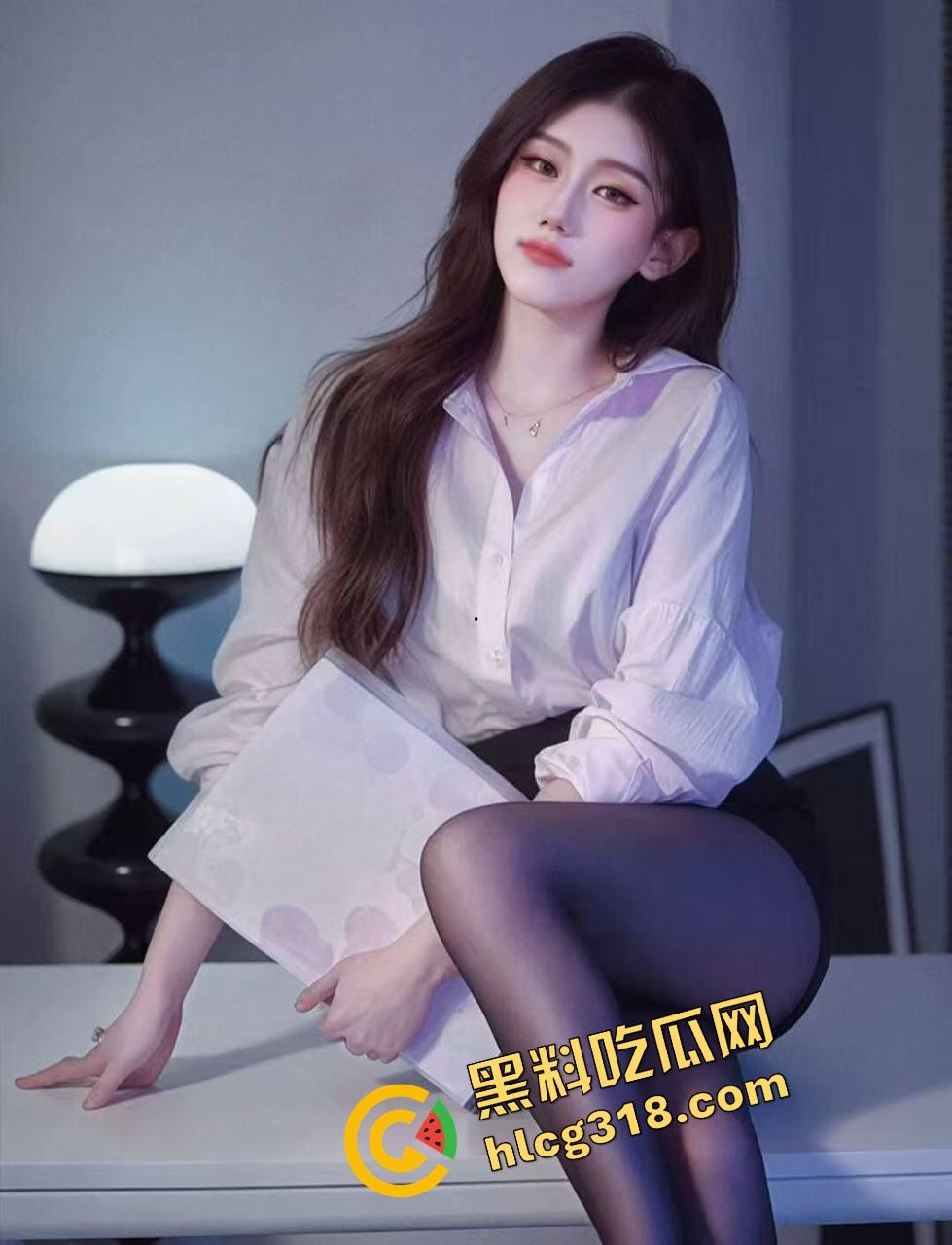 广州天河JK妹子喝断片开始通灵完成任务，真空掀裙坐闺蜜腿上磨逼，屁股一扭直接把旁边哥们干自闭了！-1